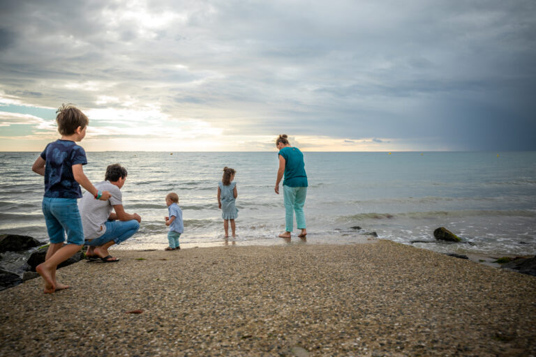 En famille à la mer Donville-les-Bains